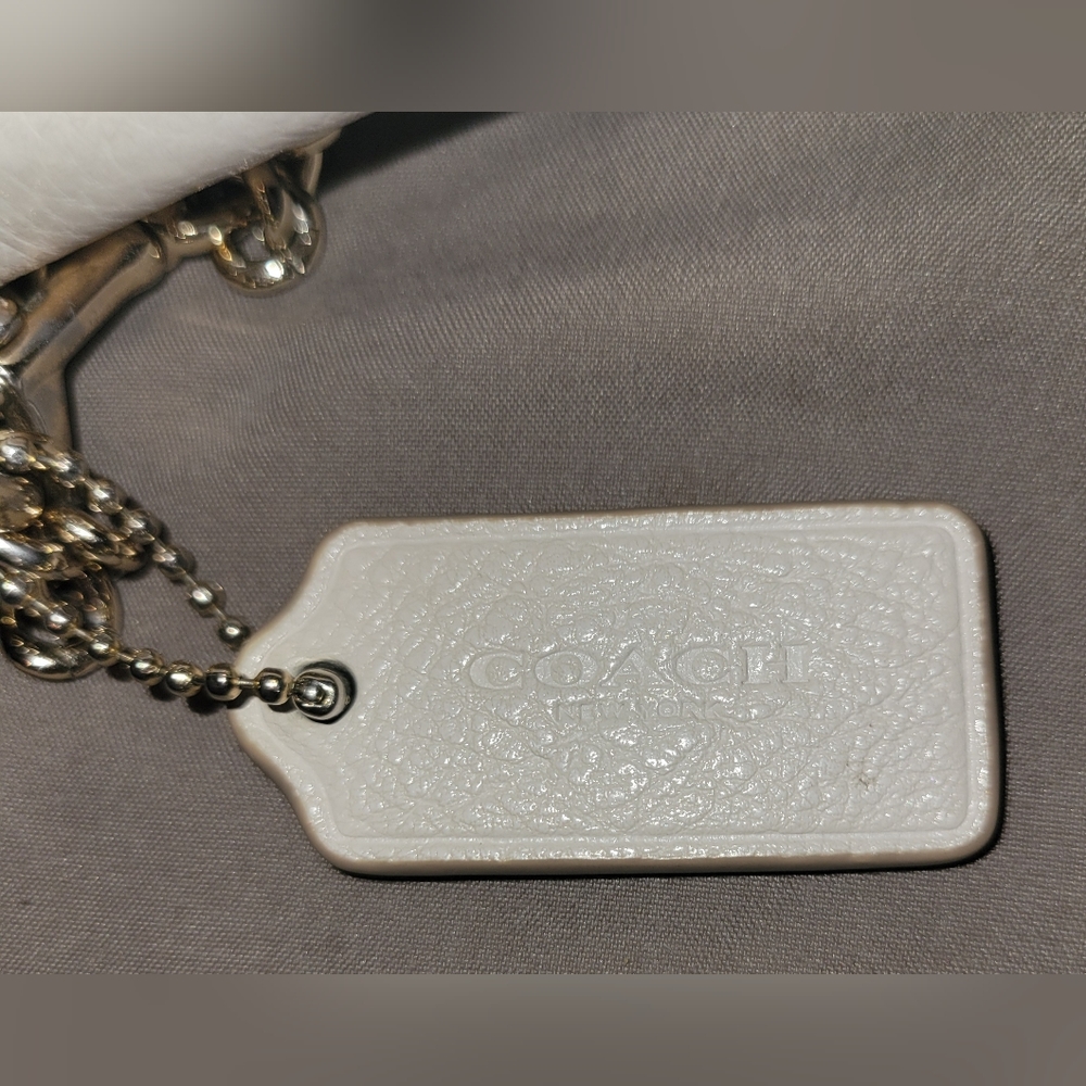 Coach mini - Picture 4 of 4